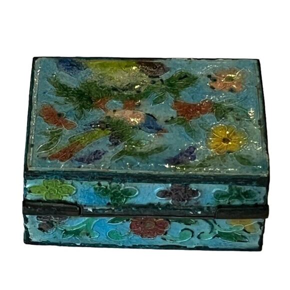 Antique Chinese Enamel Bird Flower Pill Box 1.25” Miniature Trinket Box - Picture 5 of 9
